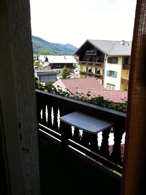Haus Ellmaustein Acomodação com café da manhã Fuschl am See Quarto foto