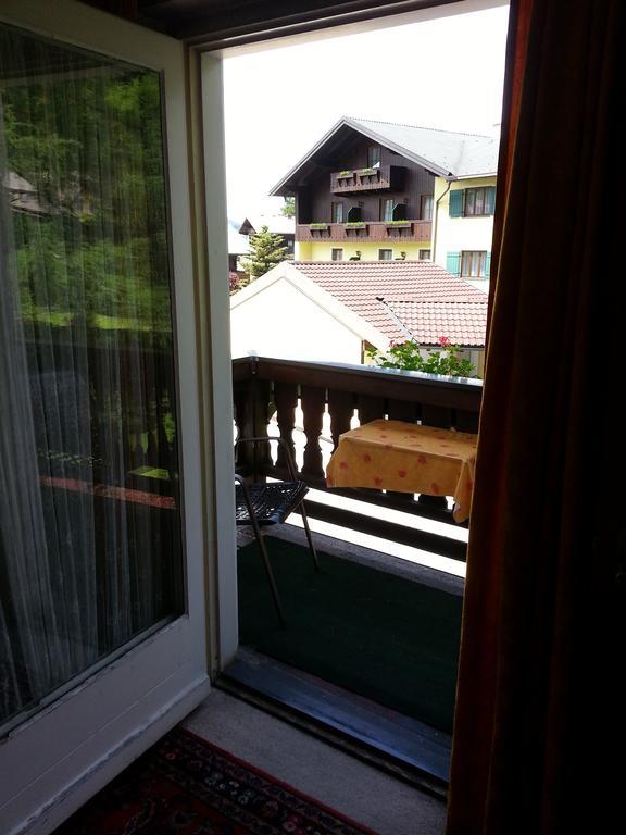 Haus Ellmaustein Acomodação com café da manhã Fuschl am See Quarto foto